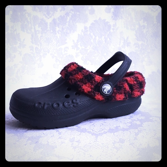 Crocs Shoes Red And Black Plaid Crocs Crocs Classic Lined Clog